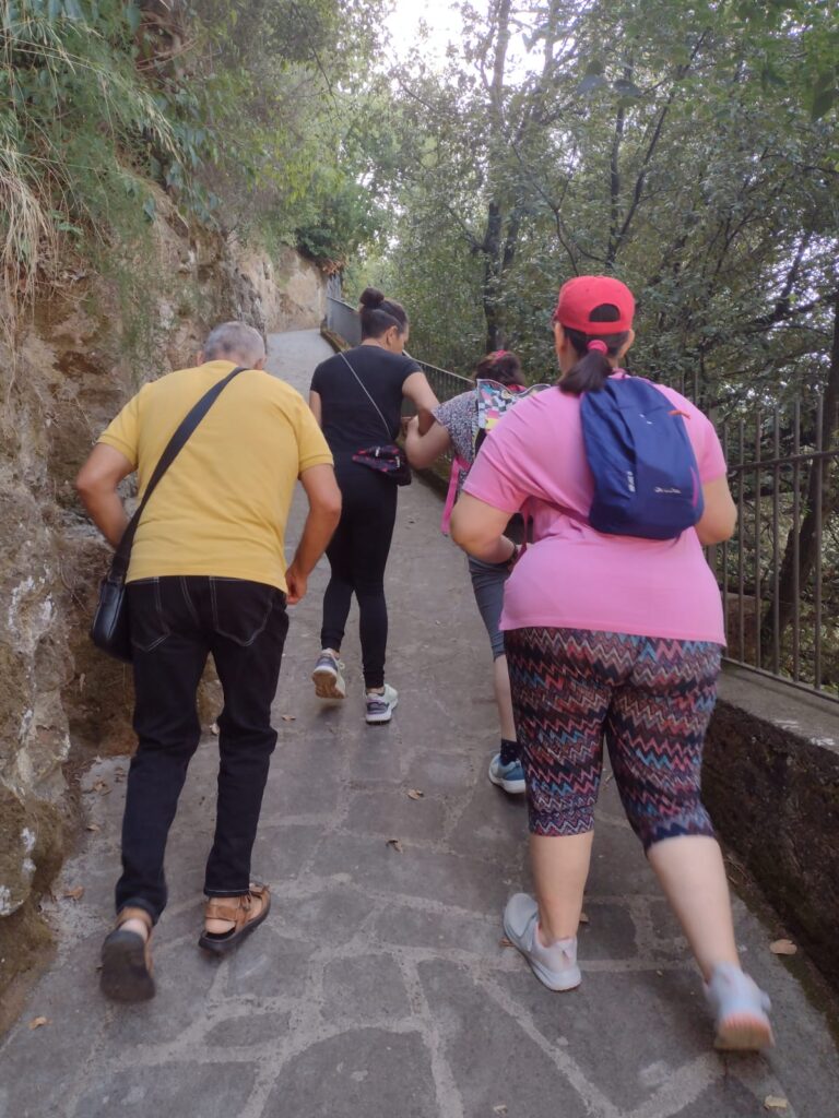 I ragazzi del PAI e del progetto Dopo di noi alla scoperta del borgo di Castel Sant'Elia