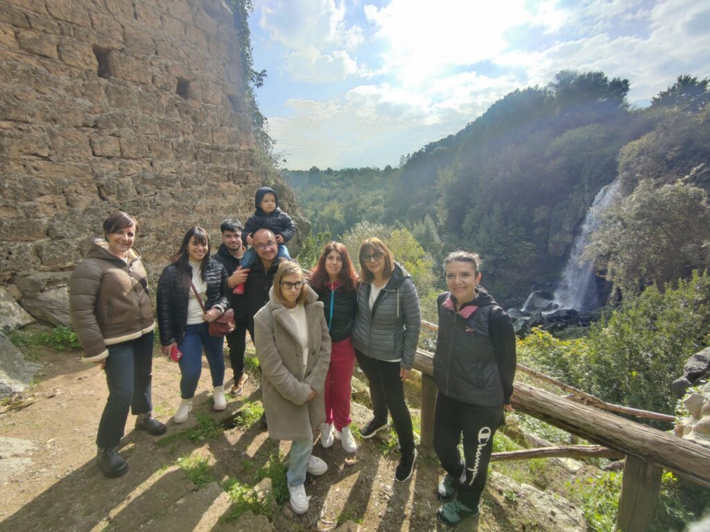 Il trekking urbano con l'agronomo Francesco e la storica dell'arte Cecilia alla scoperta di Nepi